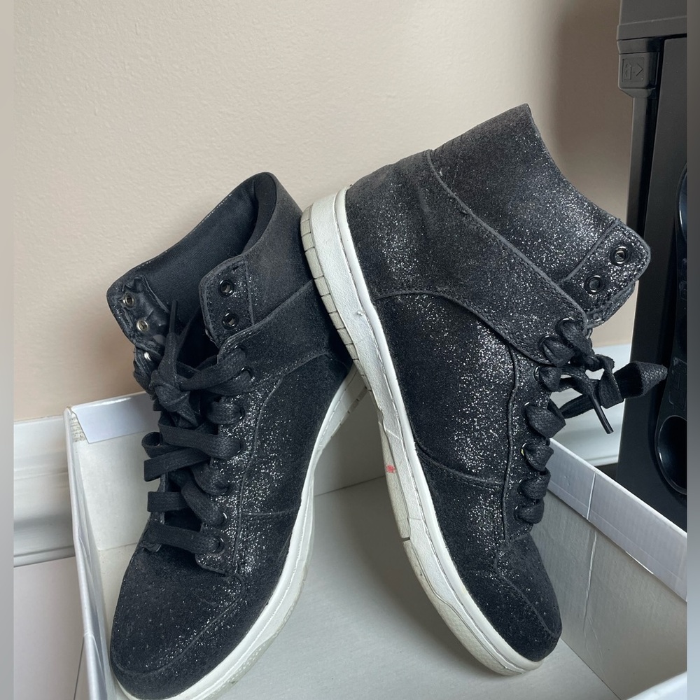 Steve Madden Black Glitter High-Top Women's Sneakers 7.5 original box included